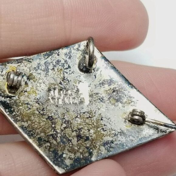 Vintage Mother of Pearl Inlaid Mosaic Floral Brooch Pendant, Silver Tone Setting - Picture 5 of 9